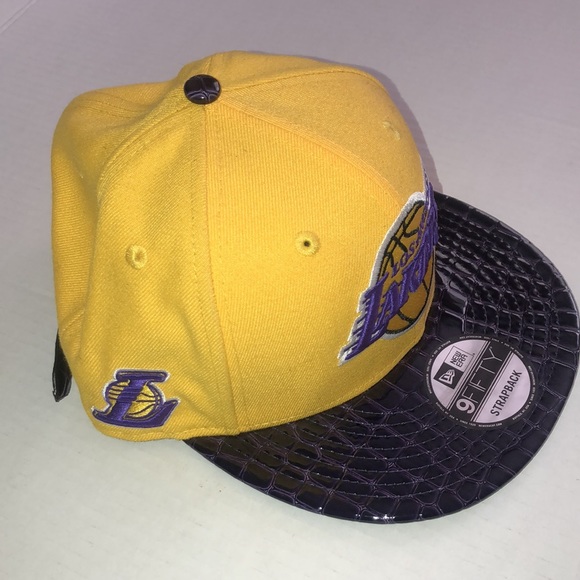 New Era Lakers SnapBack - Picture 2 of 7